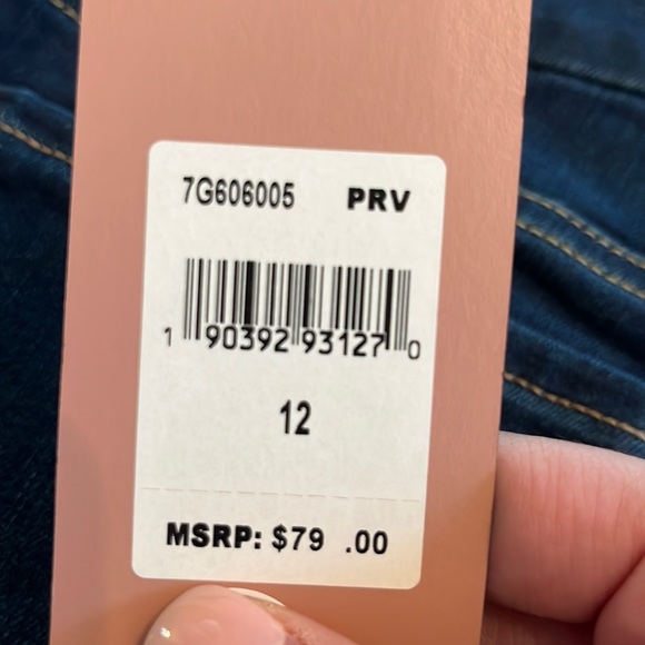 7 For All Mankind Jen 7 Mid Short Sculpting Panel NWT size 12 - Picture 5 of 10